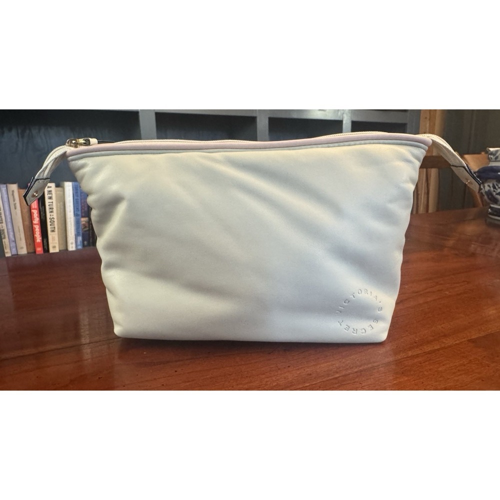 Victoria's Secret Full Zip Side Snap Makeup Bag Cosmetic Pale Green